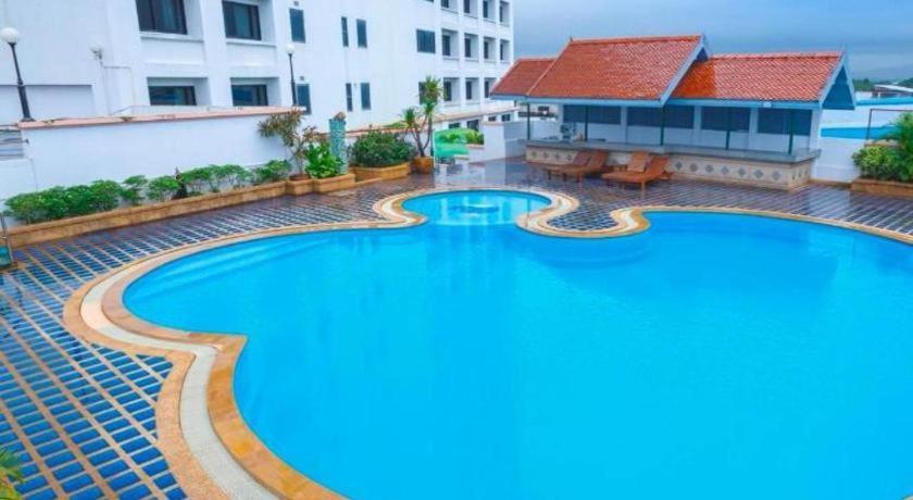 K.P. Grand Hotel Чантабури Экстерьер фото